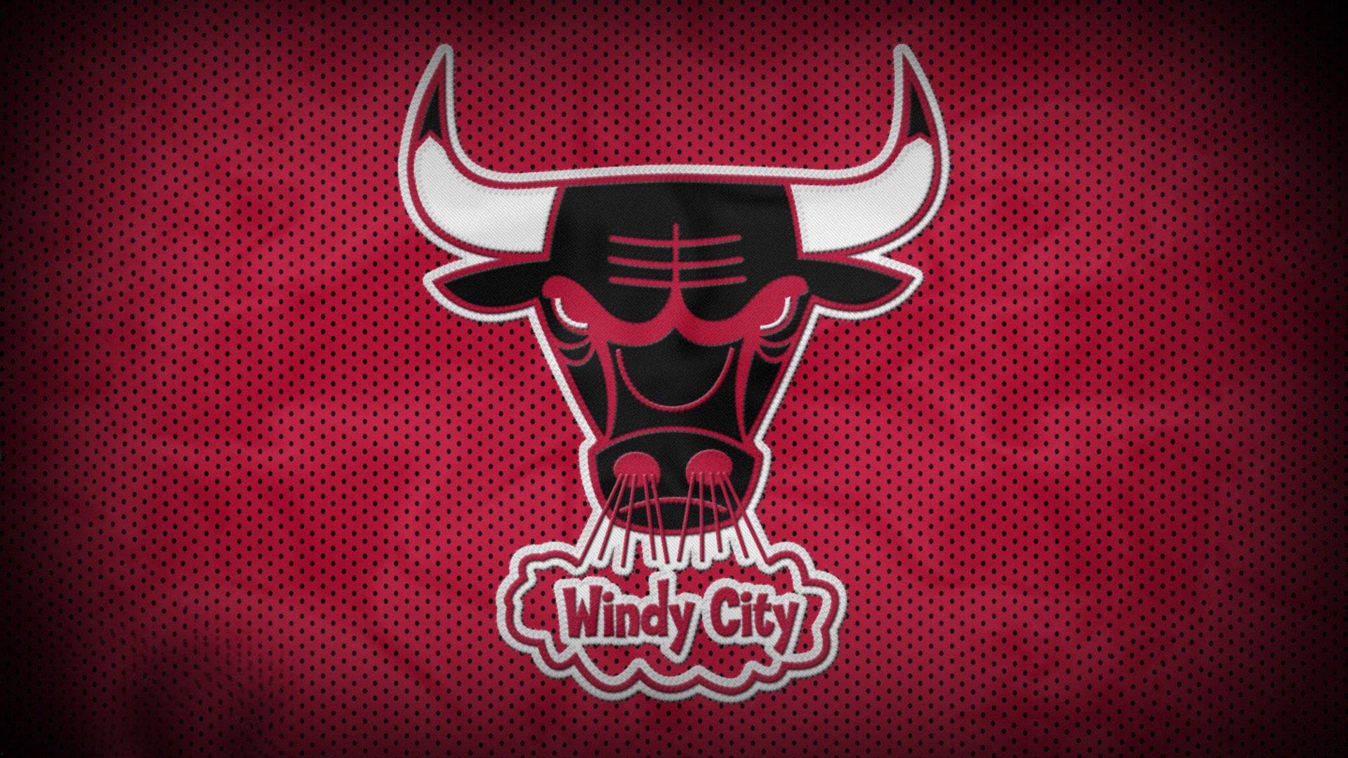 那不勒斯夺冠，萨基盛赞孔蒂的战术杰作，重塑意甲辉煌